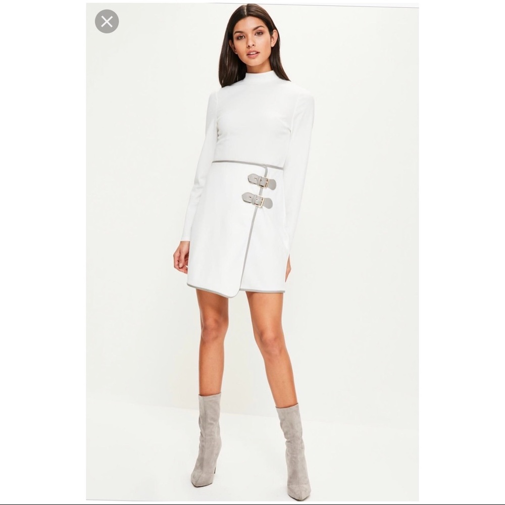 MISSGUIDED 🖤mock neck long sleeves bodycon dress